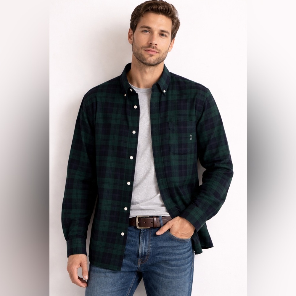 Eddie Bauer Blackwatch Plaid Button-Down Shirt – Men’s XL